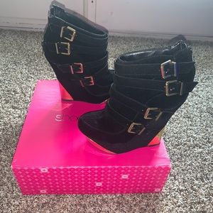 Black & Gold wedge booties